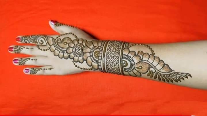 Mehendi Artist Pooja Puranik 